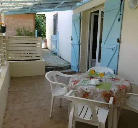 Guichenuy Appartement *